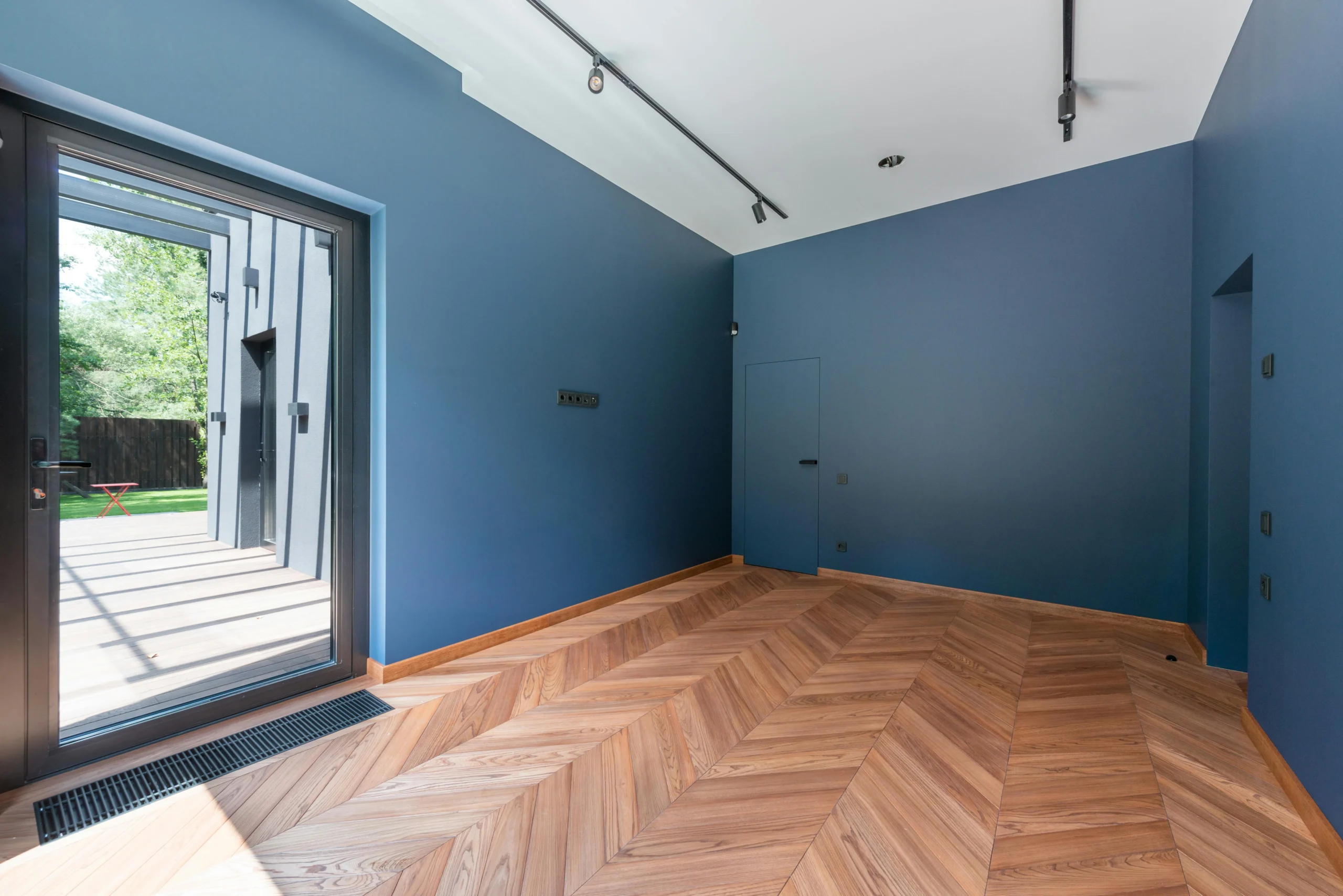 Walls & Flooring Services in GTA